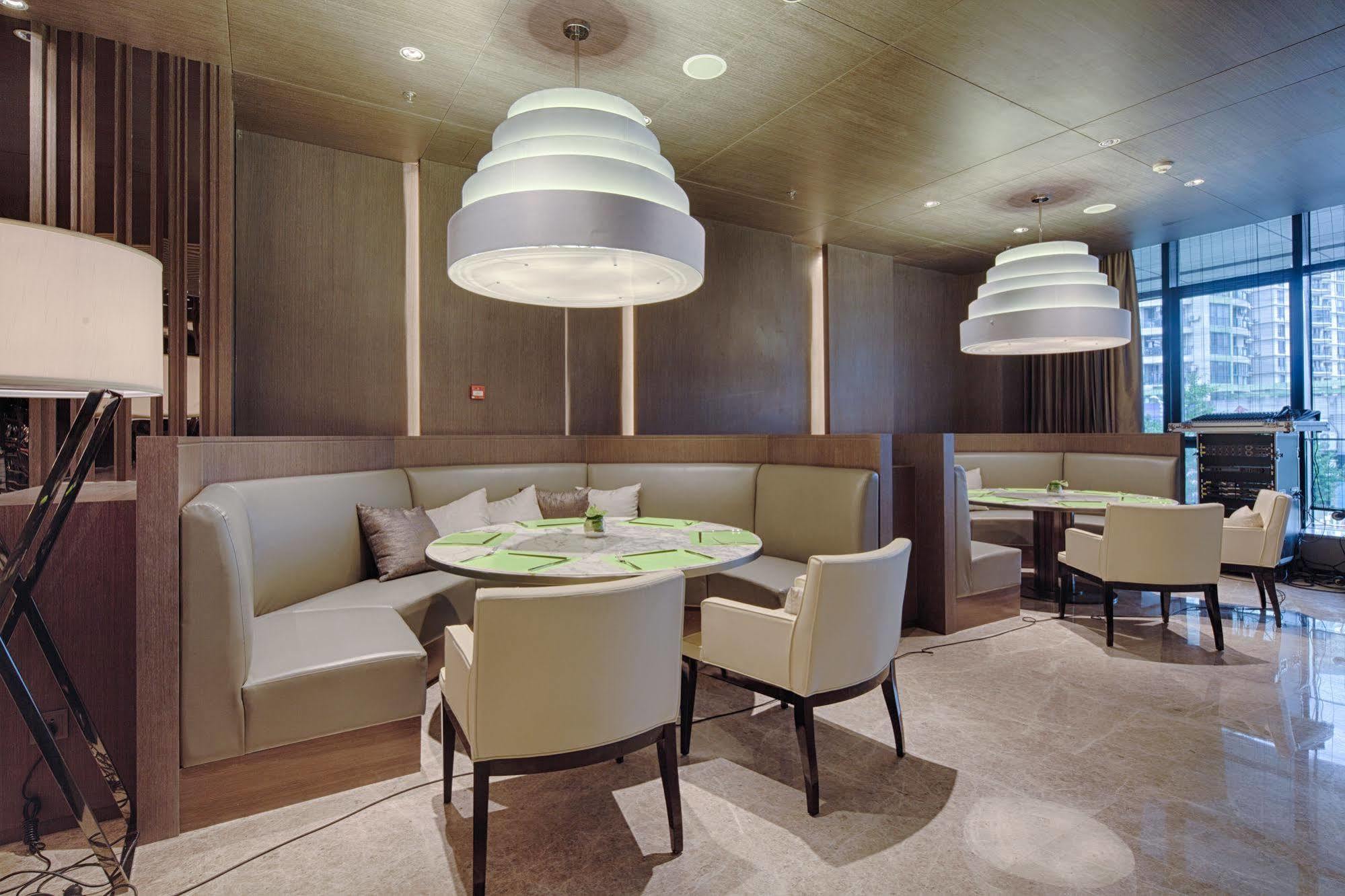 Courtyard By Marriott Xinchang Exterior photo